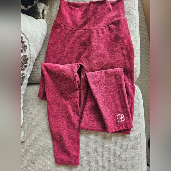 Bombshell - Picture 5 of 10